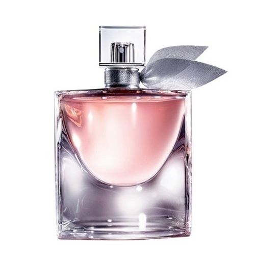 The charming smile of La Vie est Belle by Lancôme