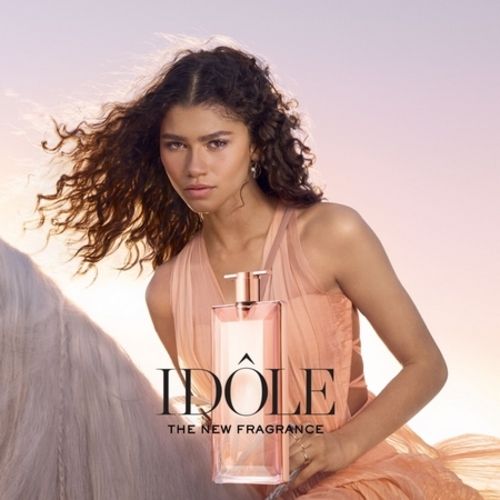 Ad of the perfume Idôle Lancôme with Zendaya